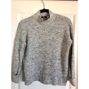 Urban Outfitters knit sweater size S